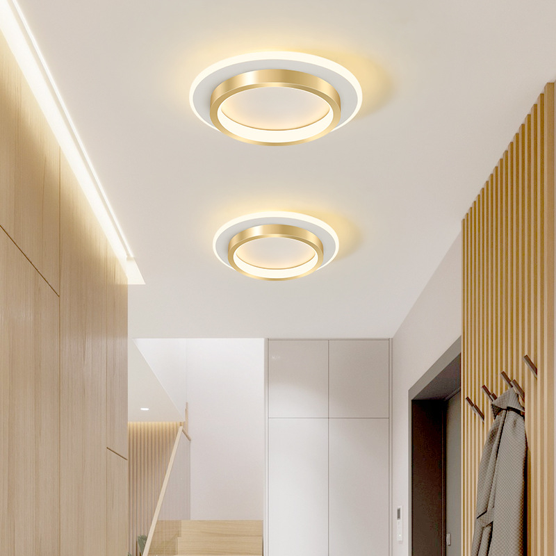 Σκανδιναβικού στυλ LED οροφής λαμπτήρας για διάδρομο και είσοδο, μεταλλικό σώμα, ακρυλική σκιά, κάλυψη 5–10 τ.μ.