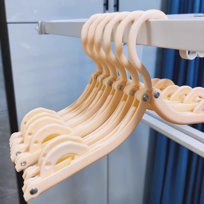 Πτυσσόμενη κρεμάστρα ταξιδιού για ρούχα - φορητός πλαστικός στεγνωτήρας ρούχων, σετ 8 τεμαχίων, μοντέρνος μινιμαλιστικός σχεδιασμός