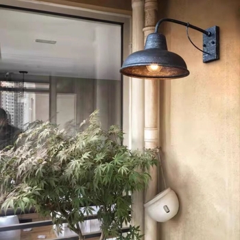 Φωτιστικό τοίχου σε βιομηχανικό ρετρό στυλ, γυάλινο σκιάδιο, μεταλλικό σώμα, LED, 220V