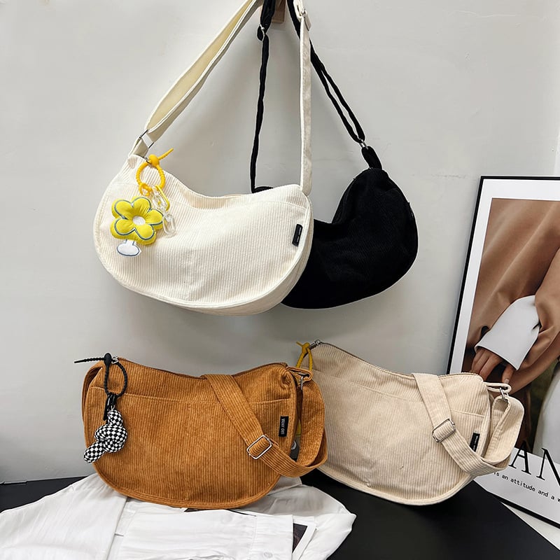 Torba preko ramena od corduroy materijala, ulični stil, zatvarač, horizontalni kvadratni oblik, jesen 2023
