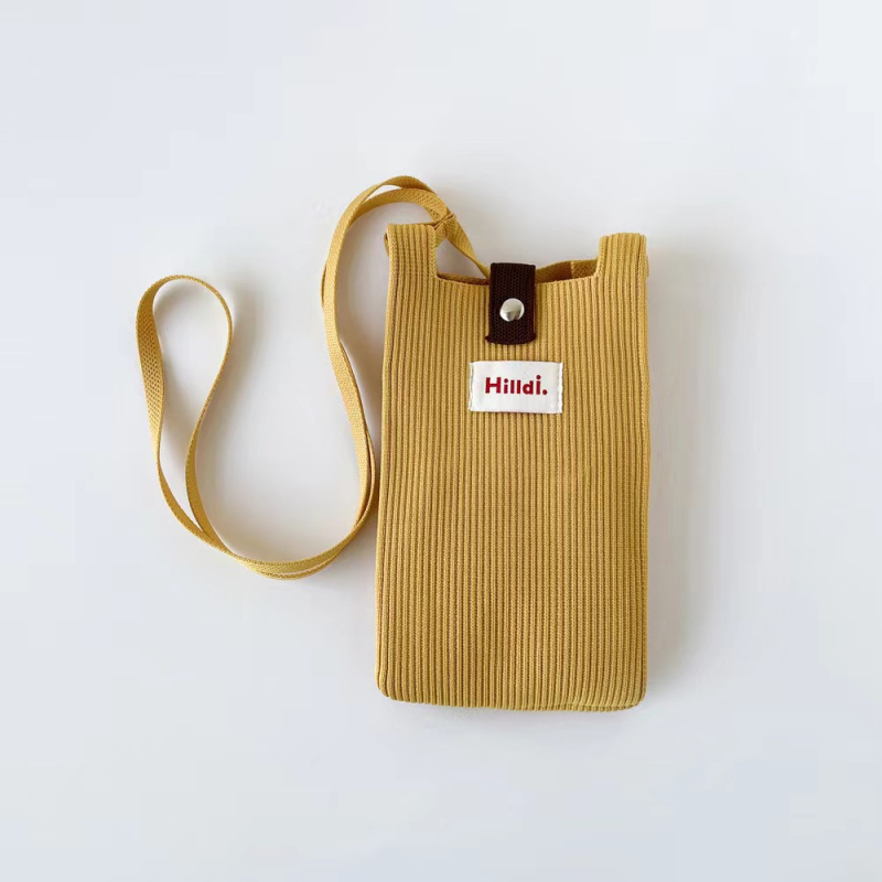 Telefonos crossbody táska, utcai stílus, poliészter, függőleges négyszögletes forma, csattal záródó, egy vállpánt