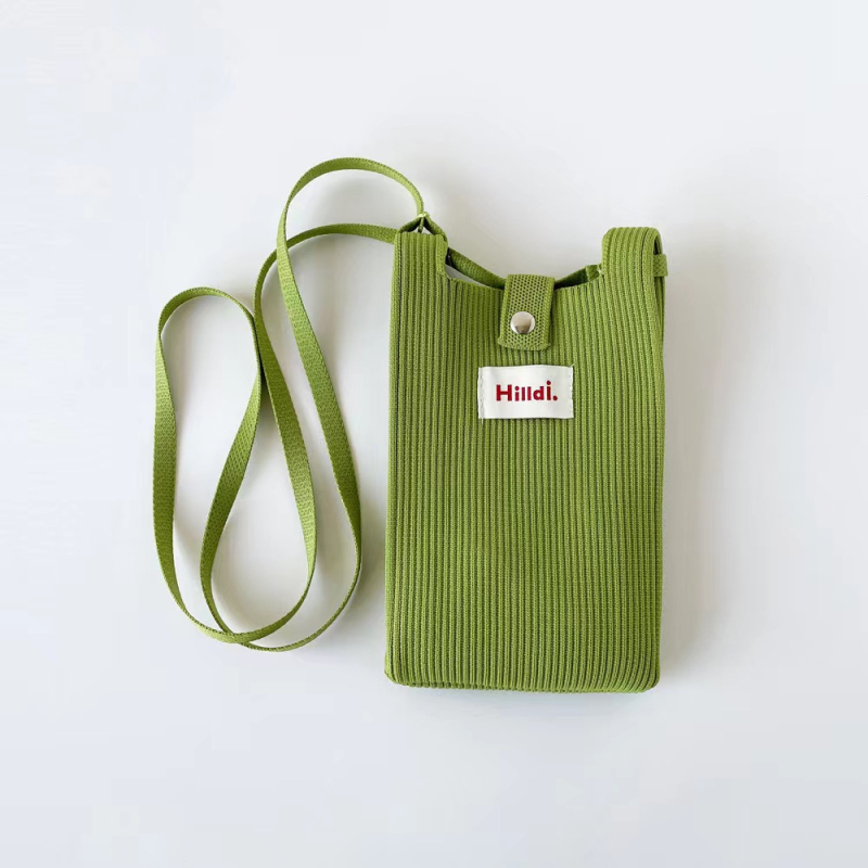 Telefonos crossbody táska, utcai stílus, poliészter, függőleges négyszögletes forma, csattal záródó, egy vállpánt