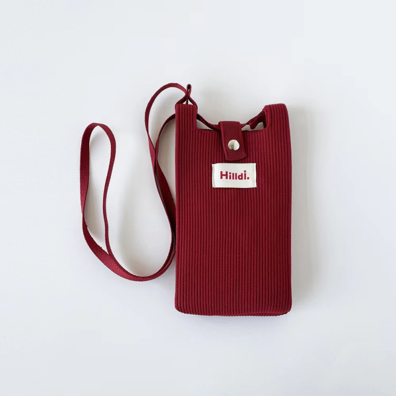 Telefonos crossbody táska, utcai stílus, poliészter, függőleges négyszögletes forma, csattal záródó, egy vállpánt