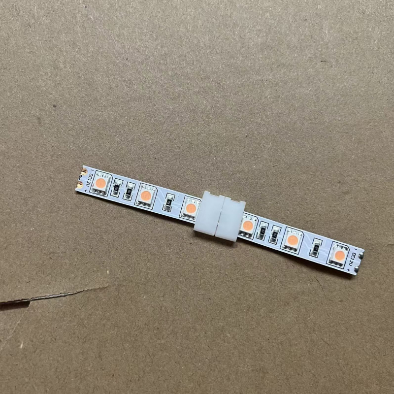 Σύνδεσμος LED λωρίδας χωρίς συγκόλληση, με κλιπ στερέωσης και κεφαλή κρυστάλλου, σε γυμνή πλακέτα, χαμηλή τάση