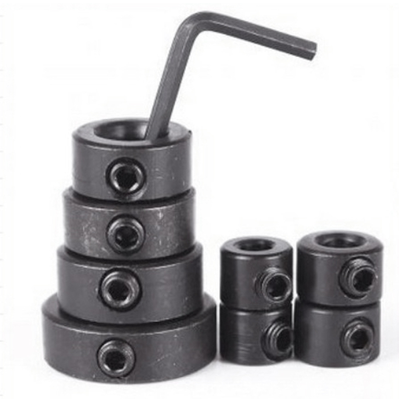 Inel de poziționare pentru burghiu cu limitator de adâncime și clemă – unealtă pentru tâmplărie