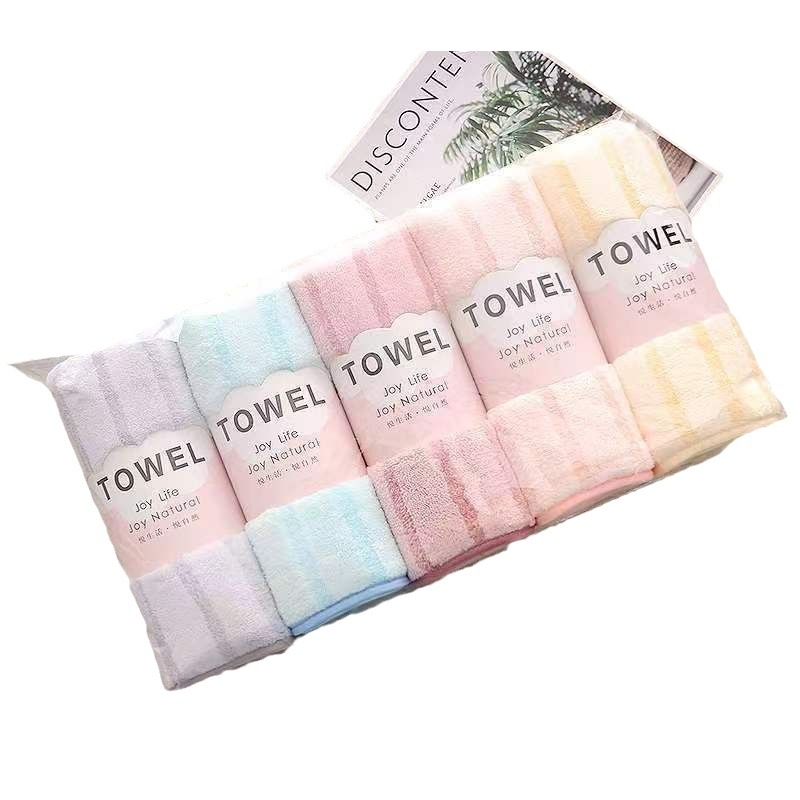 Korall fleece arctörölköző varrott szélekkel, 50–80 g