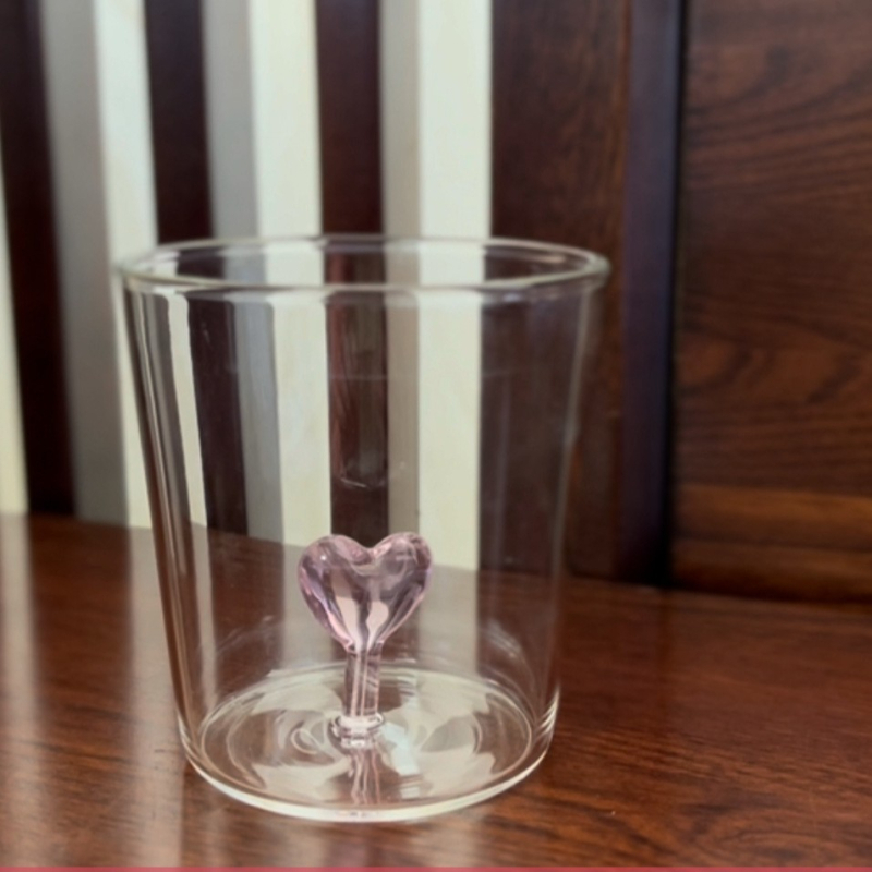 Vee klaas – cartoon stiilis, käepidemevaba, kõrge termilise vastupidavusega borosilikaatklaas, ühekihiline, silindriline