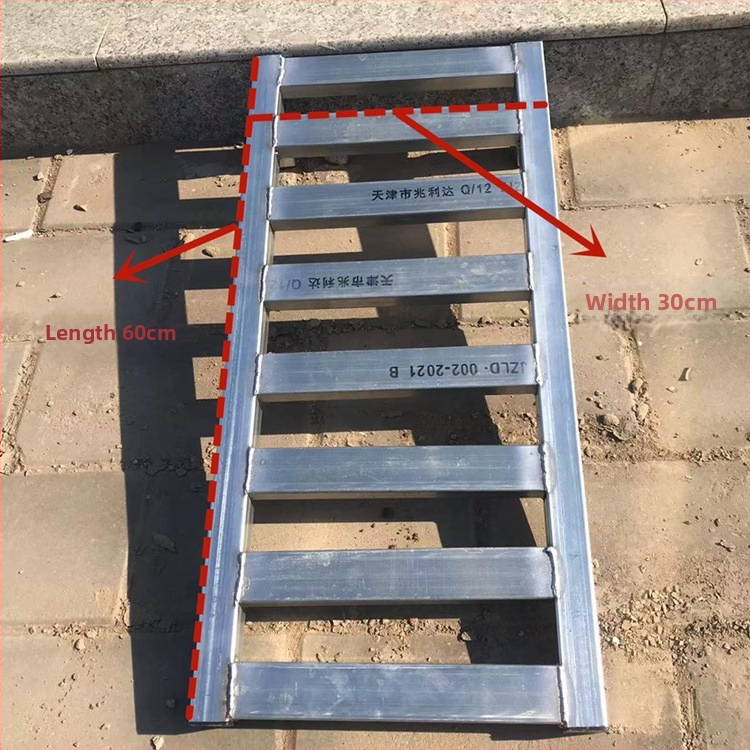 Прагова изкачваща подложка от неръждаема стомана за вход и външни стъпала (Материал: неръждаема стомана; Модел: High rack limit; Приложение: вход, външни стъпала, достъп за автомобили)