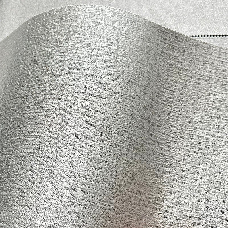 Šilkinė sienų danga su dobio tekstūra, be siūlių, su mikro aukso siūlais; tinka svetainei ir miegamajam