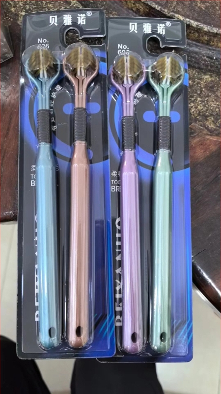 Beiyano U-образна четка за зъби с три страни и меки влакна, комплект от 4 бр., модел 009, за възрастни