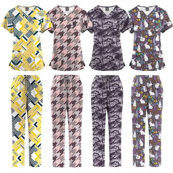 Медицински комплект униформа – топ с V-образно деколте и къс ръкав + панталони, с принт, влагоотвеждащ полиестер-спандекс