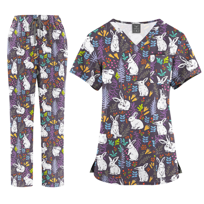 Медицински комплект униформа – топ с V-образно деколте и къс ръкав + панталони, с принт, влагоотвеждащ полиестер-спандекс