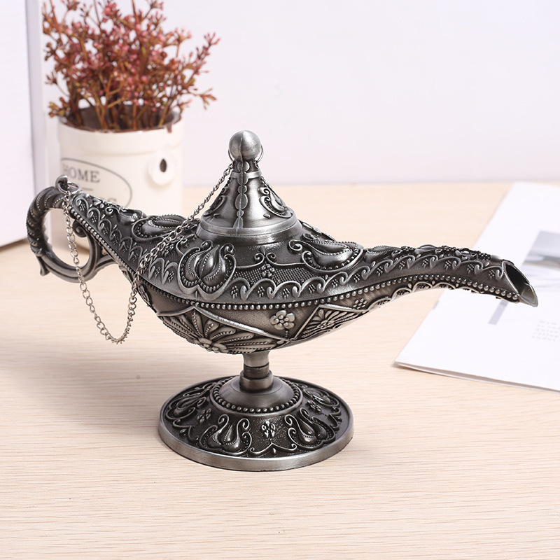 Aladinova lampa – ukras za dom, retro luksuz, metalni umjetnički predmet u europskom stilu