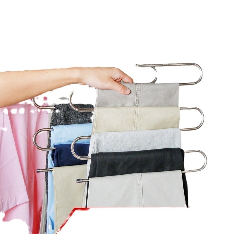 Roostevabast terasest mitmefunktsionaalne viie tasandiline pükste riiul – kaasaegne minimalistlik disain, sobib magamistuppa ja vannituppa, välja antud 2023. aastal