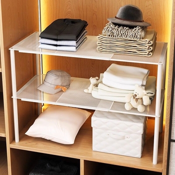 Kinyúló szekrény két polccal ruhatároláshoz – szénacél, egyszerű modern stílus, padlóra szerelés