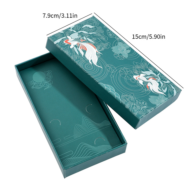 Metāla grāmatzīme ar izgrieztu lapas vēnu rakstu, lotusa un koi motīvi, Aizliegtās pilsētas stils un kulonu stils