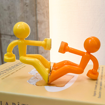 Κλειδοθήκη με μικρό ανθρωπάκι και ισχυρό μαγνήτη – πλαστικό, μοντέρνο σχέδιο τέχνης