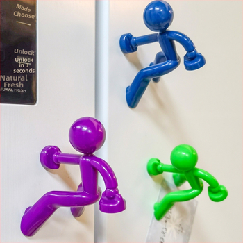 Κλειδοθήκη με μικρό ανθρωπάκι και ισχυρό μαγνήτη – πλαστικό, μοντέρνο σχέδιο τέχνης