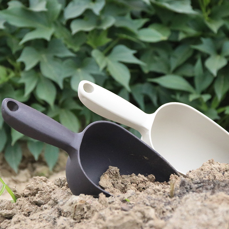Plastični trodijelni set vrtnih alata: lopata za tlo, lopata za pijesak i univerzalna lopata