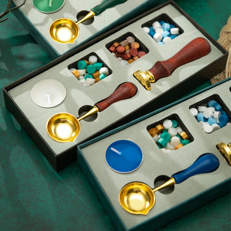 Round viaszpecsét készlet, Modell K13 + k01c, Nettó tömeg: 0.35 kg, Termékkategória: viaszpecsét, Engedélyezett magánmárkák: Igen