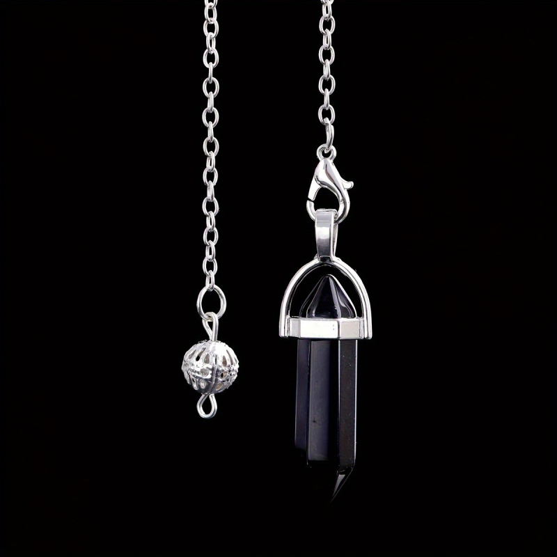 Ogrlica s šesterokutnim privjeskom od umjetnog kristala, geometrijski stil, poli završetak