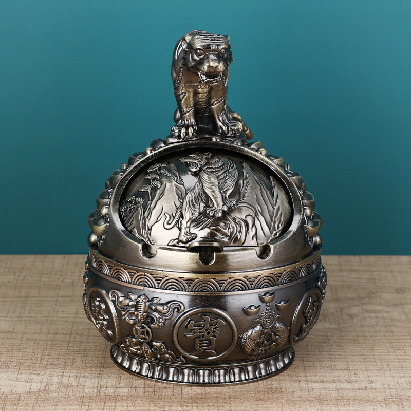 Scrumieră în formă de șarpe-dragon, cu capac, din aliaj de aluminiu, stil luxos retro