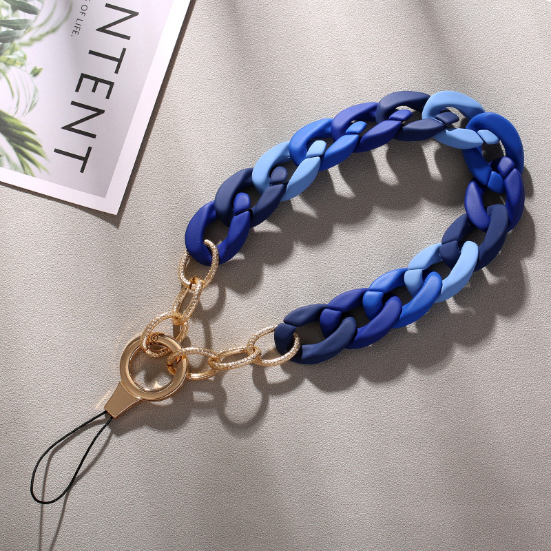 Privjesak za telefon od akrila s mat završnim premazom (Tip: Privjesak; Materijal: Akril; Obrada: Djelomično ručna izrada; Godina/Sezona: Ljeto 2023)