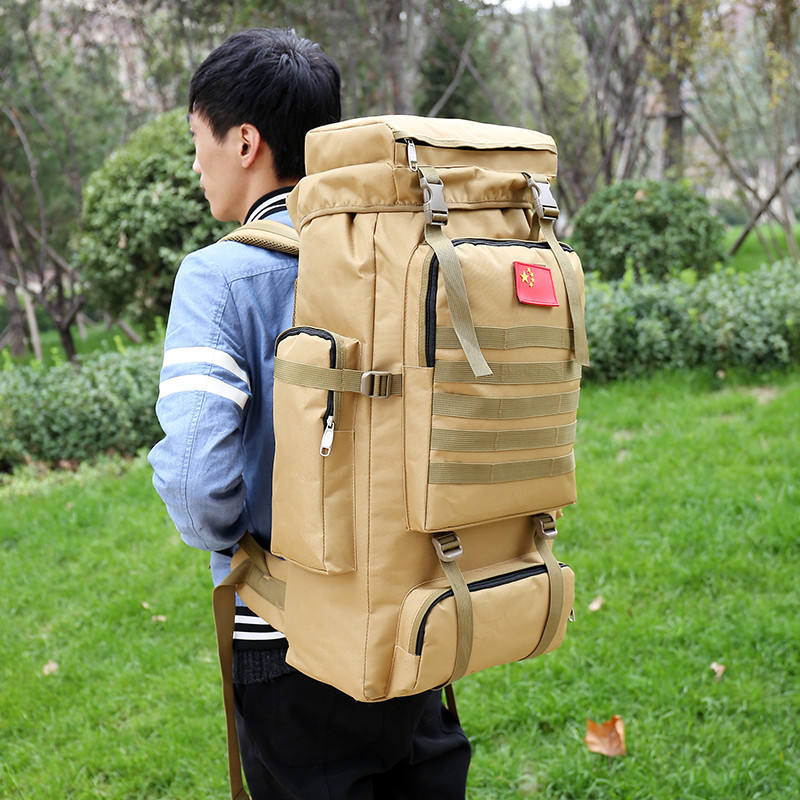 Planinarski ruksak velike kapacitete, najlon materijal, prozračan dizajn, podstava od poliestera, naramenice s jastučićem zraka