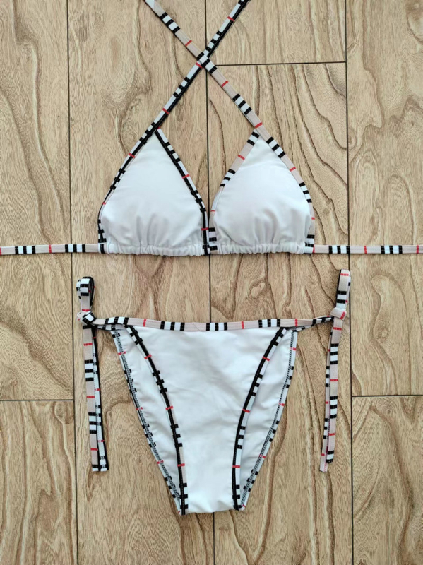 Trodjelni bikini set s otiskom, gornji dio s jastučićem, poliester tkanina, podstava 95%
