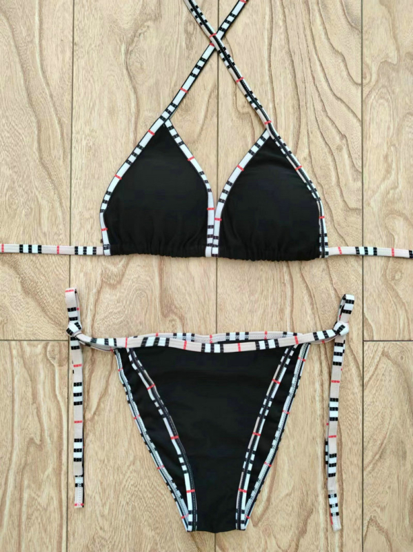 Trodjelni bikini set s otiskom, gornji dio s jastučićem, poliester tkanina, podstava 95%