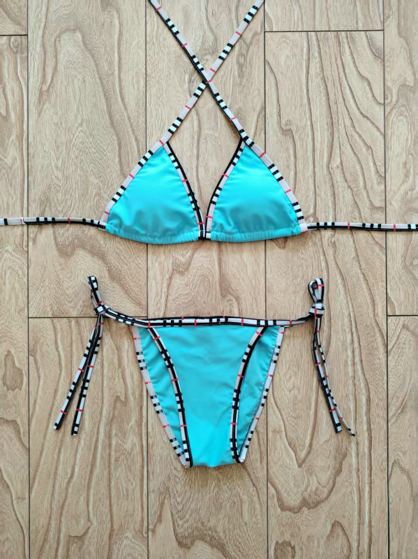 Trodjelni bikini set s otiskom, gornji dio s jastučićem, poliester tkanina, podstava 95%