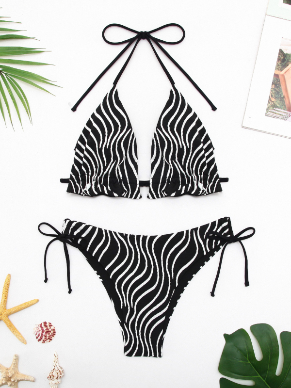 Női bikini fürdőruha, hátsó nyitott, mellbetéttel, modell: repedt virágok, sötét punk stílus, 82% nylon / 18% spandex, 100 g