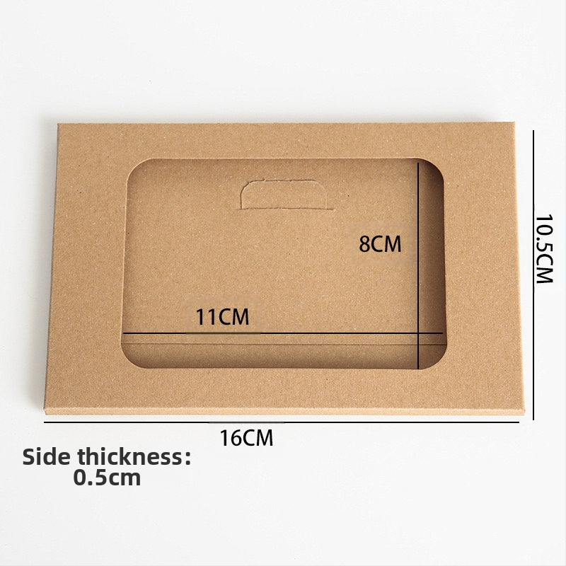 Kraftpapīra aploksnes stilā kartīšu kastīte, dāvanu iesaiņojumam, piemērota jauno māju uzsākšanai un Ziemassvētkiem