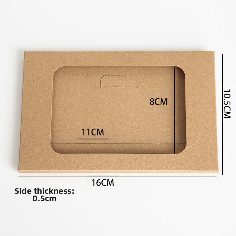 Kraftpapīra aploksnes stilā kartīšu kastīte, dāvanu iesaiņojumam, piemērota jauno māju uzsākšanai un Ziemassvētkiem