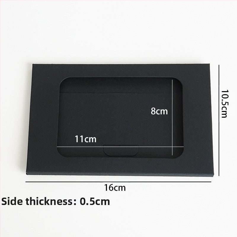 Kraftpapīra aploksnes stilā kartīšu kastīte, dāvanu iesaiņojumam, piemērota jauno māju uzsākšanai un Ziemassvētkiem