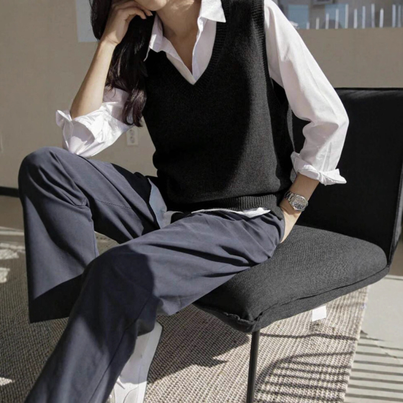 Женска плетена жилетка без ръкави с V-образно деколте, акрил със спандекс, дължина 50–65 см, Зимна колекция 2025