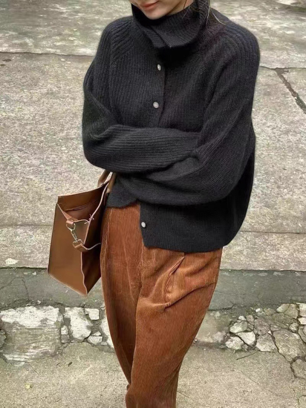 Cardigan de lână pentru femei - croială liberă, guler înalt, mâneci lungi, tricot gros