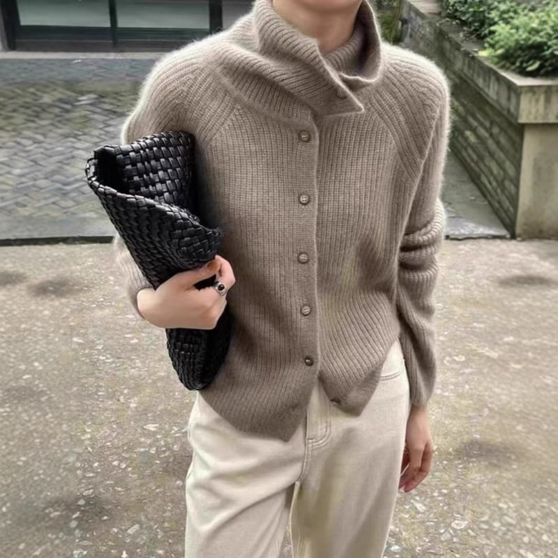 Cardigan de lână pentru femei - croială liberă, guler înalt, mâneci lungi, tricot gros