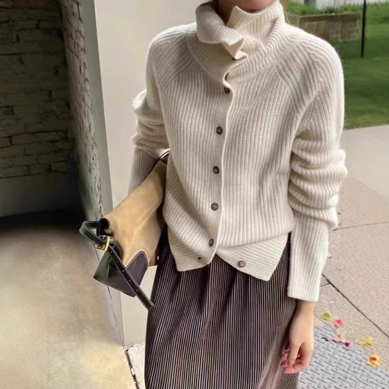 Cardigan de lână pentru femei - croială liberă, guler înalt, mâneci lungi, tricot gros