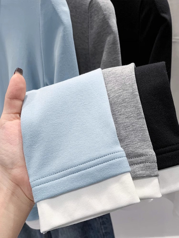 Γυναικεία βαμβακερή μακρυμάνικη μπλούζα με ψεύτικο διπλό σχέδιο και λεπτομέρεια κολλάζ, στρογγυλή λαιμό, κοντή γραμμή.