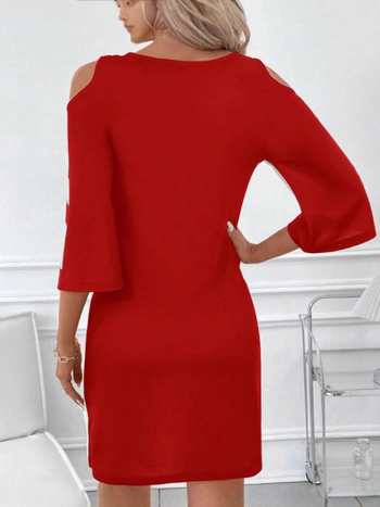 Κομψό φόρεμα σε γραμμή Α, μίντι μήκος, στρογγυλός λαιμός, μανίκια 3/4