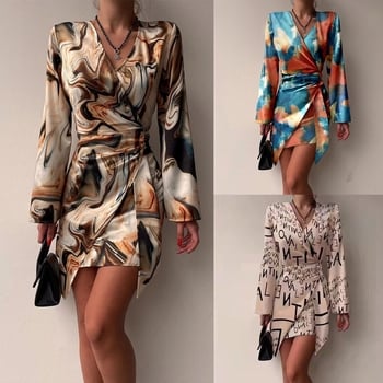 Rochie cu mânecă lungă, decolteu în V, satin, model abstract, fustă neregulată