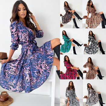 Rochie midi imprimată, decolteu în V, mâneci lungi, croială oversized, poliester + elastan