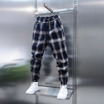 Pantaloni bărbați tapered, lungime 9/10, talie medie, croială strânsă, material poliester 80%