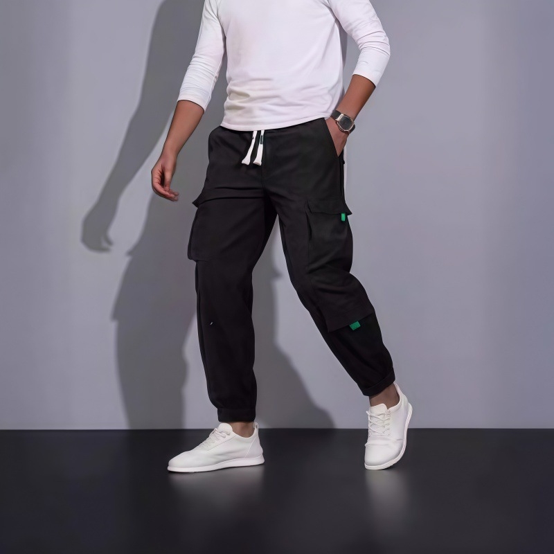 Férfi corduroy cargo nadrág, sok zsebbel, laza egyenes szabás, középső derék, zsinóros zárás, lélegző poliészter keverék, ideális tavaszra és őszre