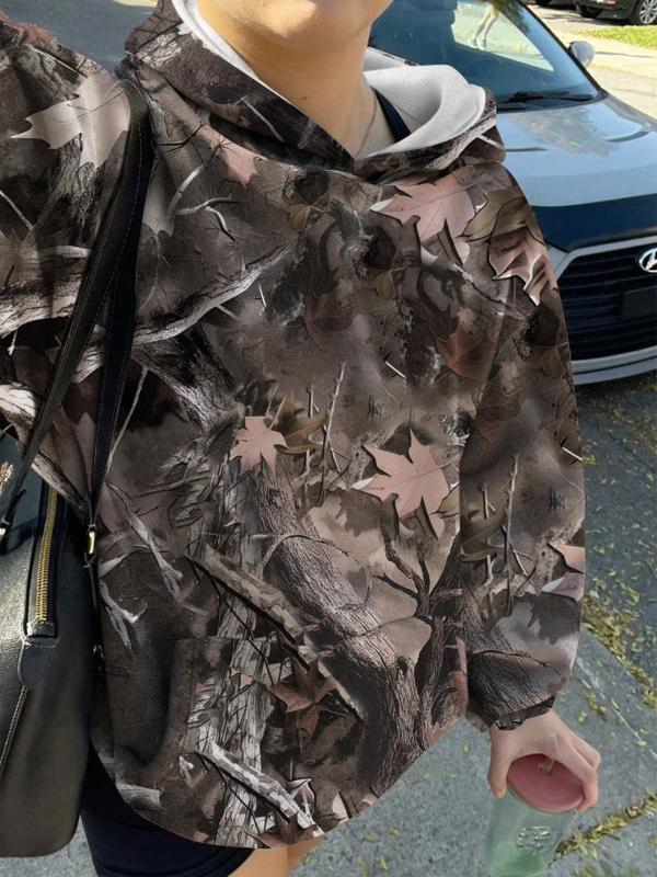 Kamuflažni hoodie s otiskom lišća javorova, oversize, s džepovima, poliester