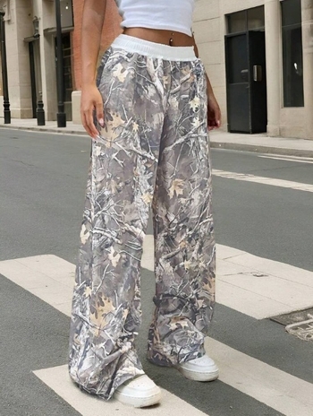 Свободни прави панталони с камуфлажен принт, еластична талия, полиестер, лято 2025