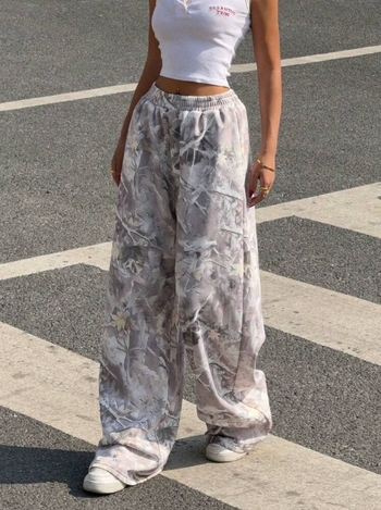 Свободни прави панталони с камуфлажен принт, еластична талия, полиестер, лято 2025