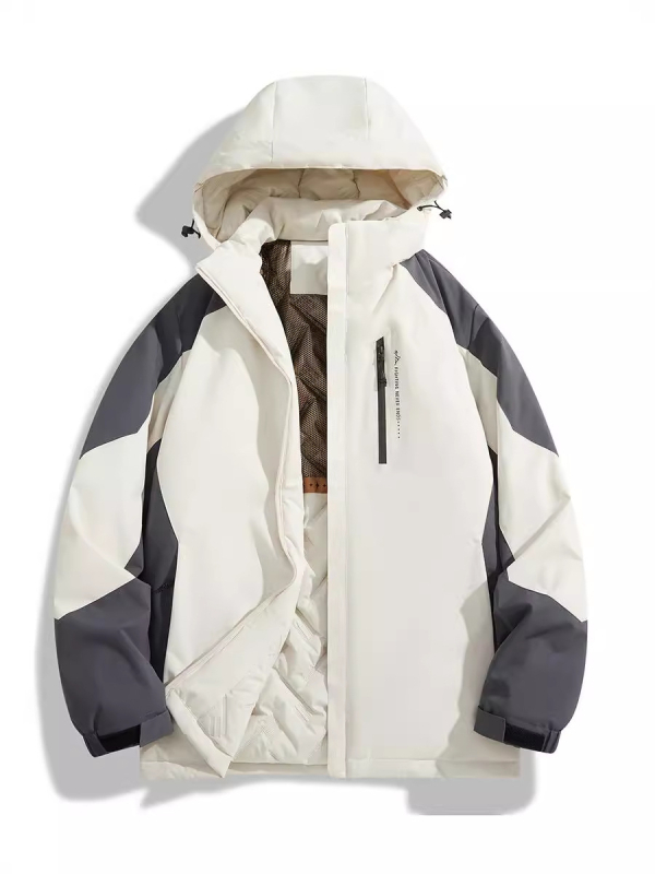 Kapuljačom jakna od pamuka s punjenjem – vanjski poliester, unutarnja podstava od pamuka; zimski model