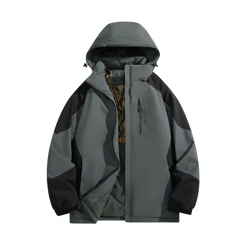 Kapuljačom jakna od pamuka s punjenjem – vanjski poliester, unutarnja podstava od pamuka; zimski model